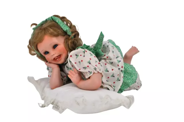 Heritage Dolls - The Hamilton Collection "Shannon" Porcelain Doll No. 1385D