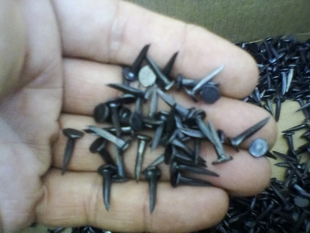 13 mm Fine Cut Black Shiny Finish Carpet & Upholstery Tacks Nails