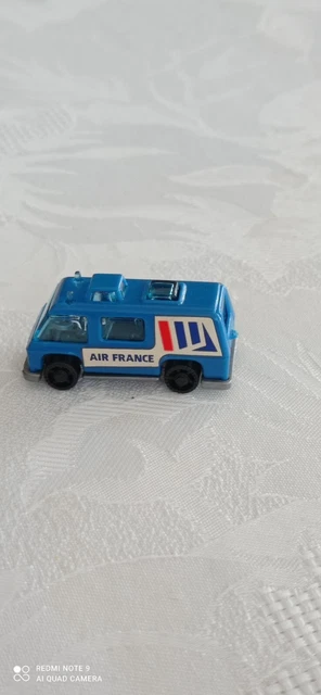 Figurine KINDER ancien MONTABLE