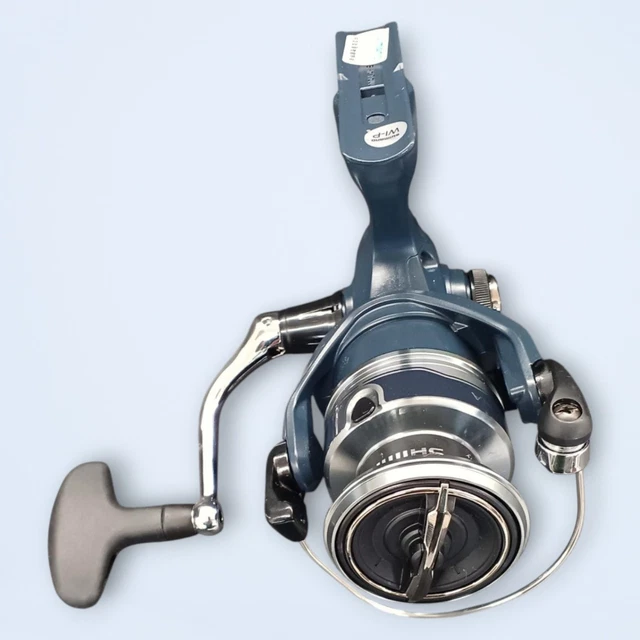 16VANQUISH　C3000HG SHIMANO C3000HG REEL 03504 16 VANQUISH Used $426.80