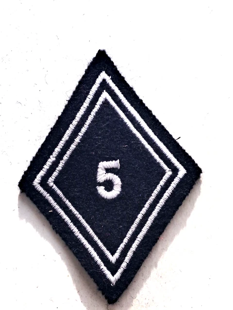 INSIGNE LOSANGE MLE 1945 ARTILLERIE DE MARINE ANCRE CANNETILLE DOREE