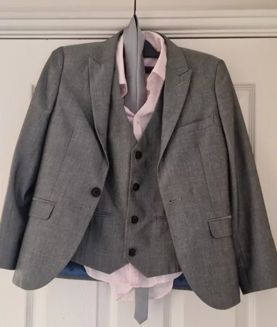 Boys Signature Next Suit Grey/Pink age 9