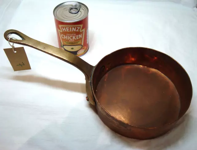 VINTAGE HELVETIA COPPER SAUCEPAN w BRASS/BRONZE HANDLE diam 18cm Made in England