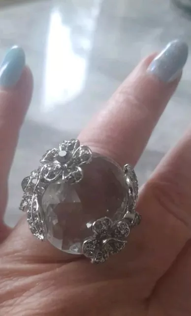 Fabulous Oversized Art Nouveau Inspired Crystal Silvertone Ring. Size O