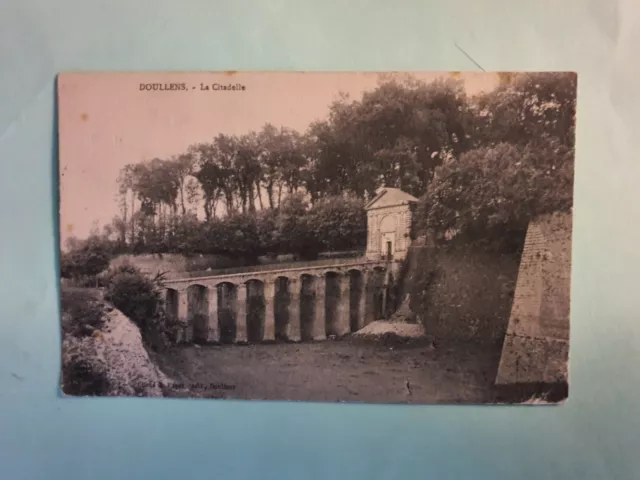 carte postale ancienne de la Somme Doullens La Citadelle