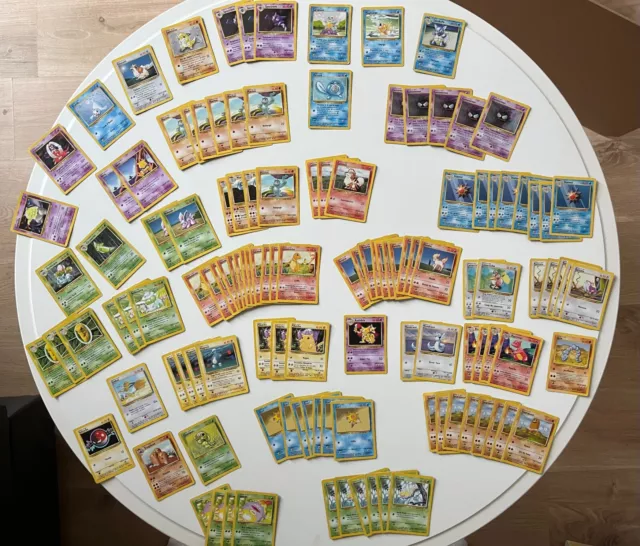 Cartes Pokémon enorme lot 220 cartes Set de base - différents états voir photos