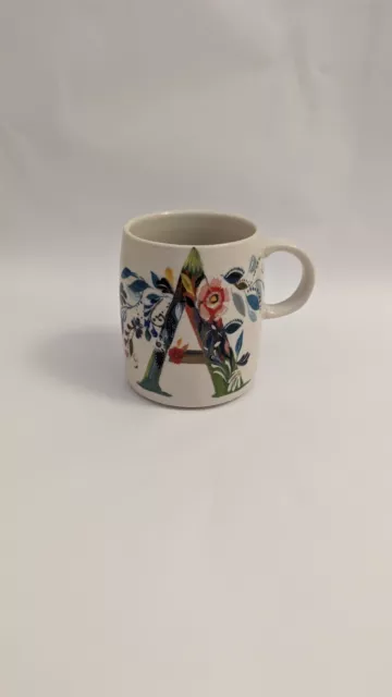 Anthropologie Buchstabe ""A"" Starla Halfmann Anfang Monogramm Blütenblatt Becher Tasse