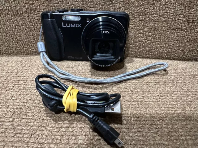 panisonic LUMIX DMC-ZS25  digital Camera with usb cord . tested