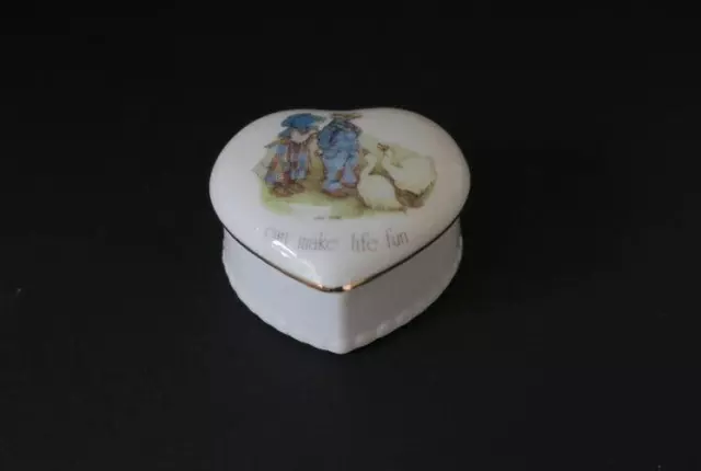 Holly Hobbie Sands Porcelain Heart Shaped Trinket Box Vintage Retro - 1978