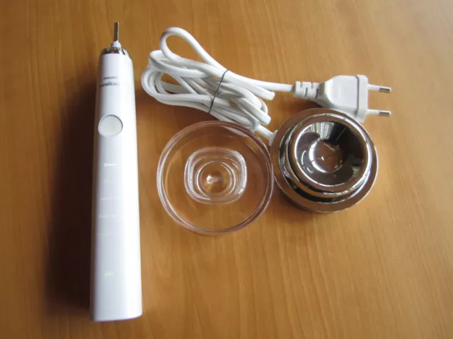 Elektrische Schallzahnbürste Philips Sonicare diamondclean +Ladestation