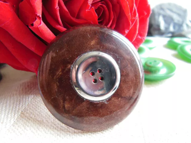 Gros bouton ancien art deco marron et métal diamètre 3,6 cm D5F