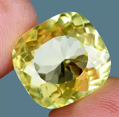 21.50 Ct Natural Ceylon Yellow Sapphire CERTIFIED* Gorgeous Cushion Gemstone