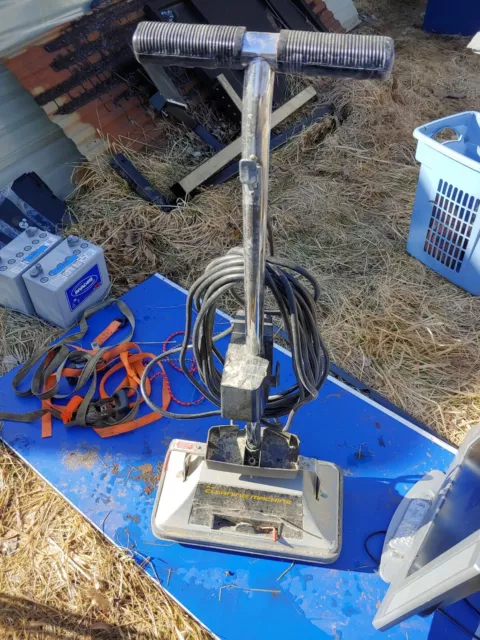 The cleaning machine heavy duty floor clean