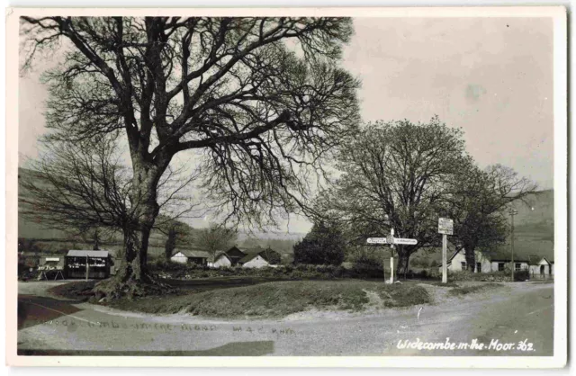 Widecombe In The Moor Village Green Devon - Real Photo Postcard T14