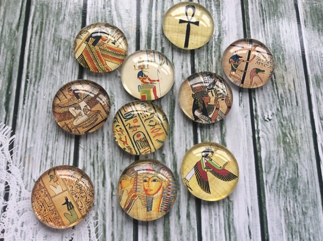 10 ägyptische Cabochons 16-25 mm gemischt Runde Glas Kuppel Dichtung Flache Rückseite Ankh Pharao