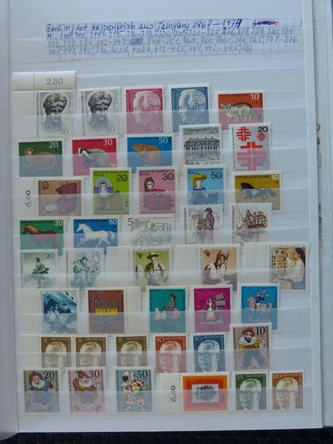 Berlin Lot aus Jahrgang 1967 - 1974 ** postfrisch ( MiNr s. Foto )