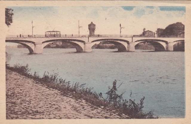 Carte postale ancienne MOSELLE THIONVILLE pont des alliés timbrée 1949