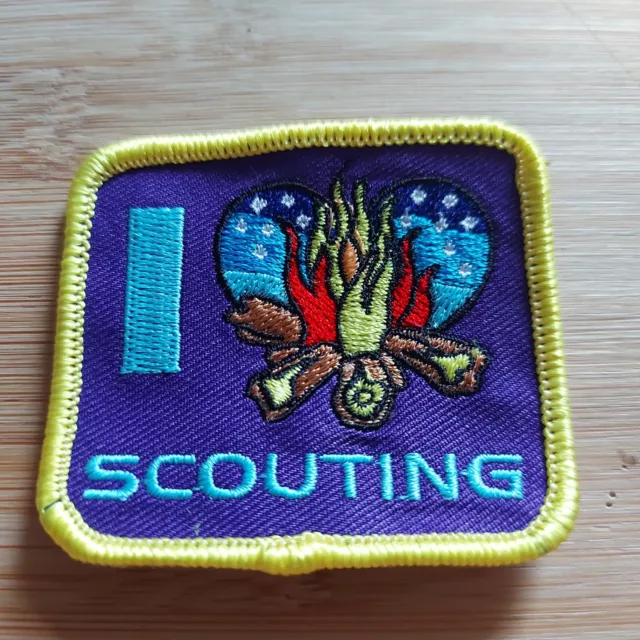 UK Scouting Girl Guiding Girl Guide Campfire Blanket Badge I Love Scouting 2