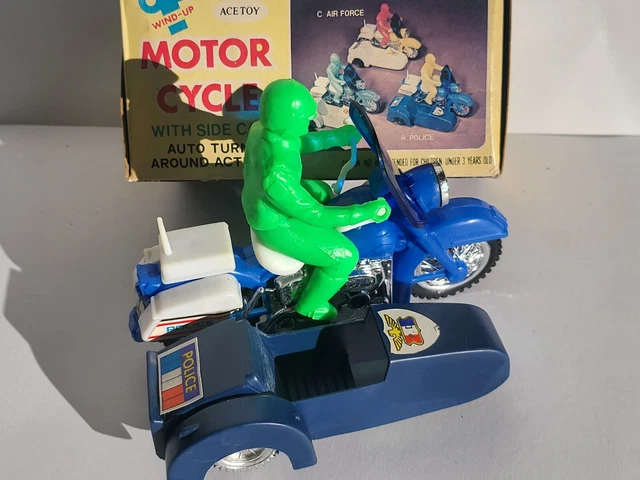 Super police motorcycle (Chips knockoff) (electronic) Son Ai toys compleet | Old School Toys