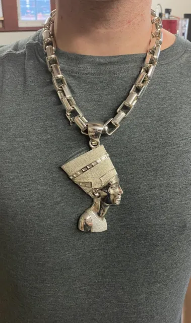 Silver 925. 21" Solid Heavy Box Chain & 5" Nefertiti Open Back Pendant