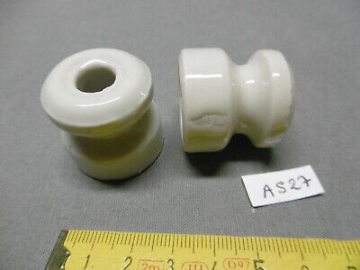 2 Isolateurs anciens en porcelaine blanche diamètre 31 mm made in France (AS27)