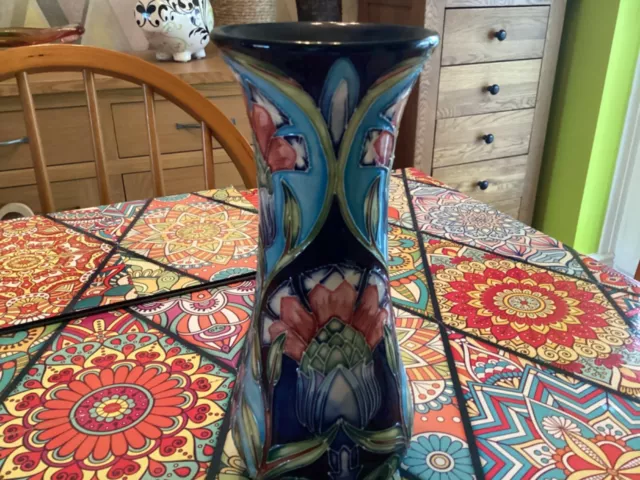 moorcroft vase Ltd edition