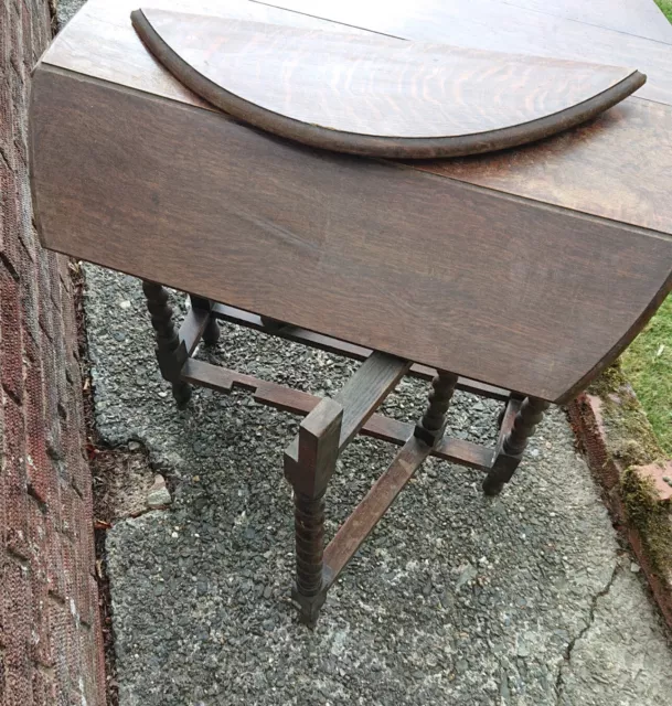 Antique / Vintage Drop Leaf Barley Twist Gate Leg Oak Dining Table