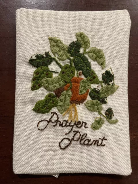 Diseño de planta de oración bordada a mano 1975 vintage