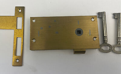 Cut Cupboard Lock Colson Right Hand With strike plate Brass 2