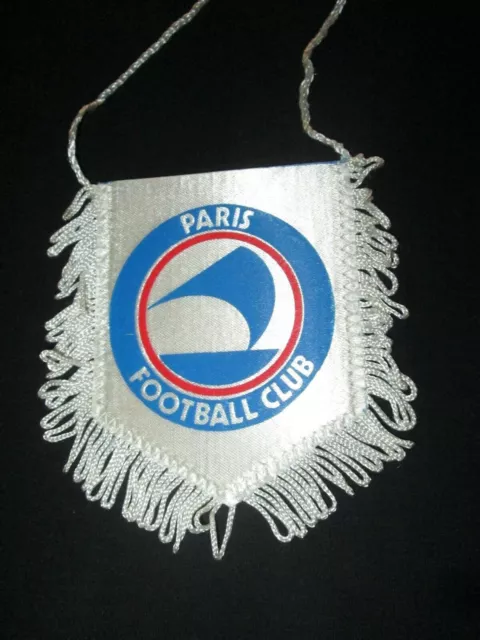 fanion wimpel pennant  ancien PFC PARIS FOOTBALL CLUB PARIS FC  annees 80-90