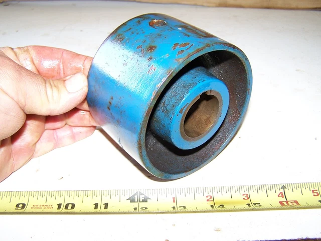 CAST IRON 4" Belt Pulley Hit Miss Gas Engine Steam Magneto Pump 1 1/4" Bore NICE