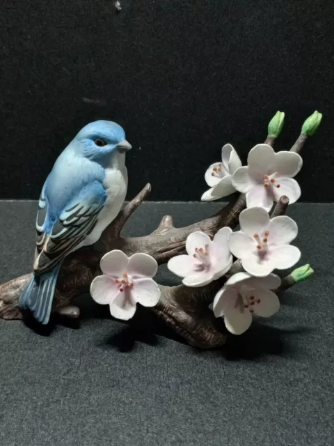 1986 andrea by sadek #7669 blue bird statue made in japan.