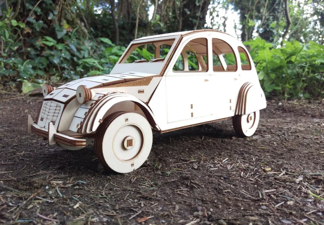 Maquette Bois Citroën 2CV - Kit Suricata - Modèle Déjà Monté - Collection