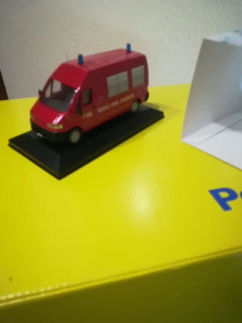 Miniature Giocher 1/43 - Fiat Ducato Assistance Ferrari Avec Remorque Et Maranello - Occasion