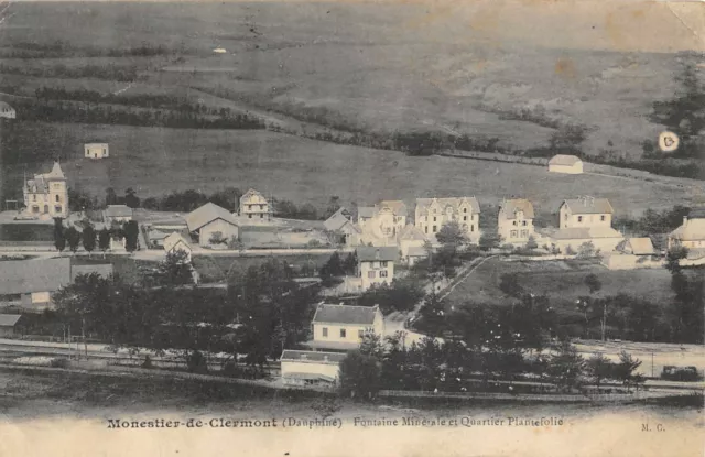 Cpa 38 Monestier De Clermont Fontaine Minerale Et Quartier Plantefolie