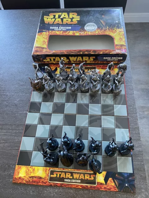 Star Wars Saga Edition Chess Set