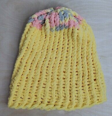 Large Knit Winter Hat Yellow Pink Gray Youth Med Large 9.5” Opening Handmade 3