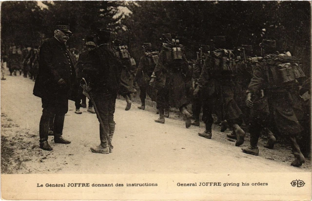 CPA AK Military - Le General Joffre giving instructions (698348)