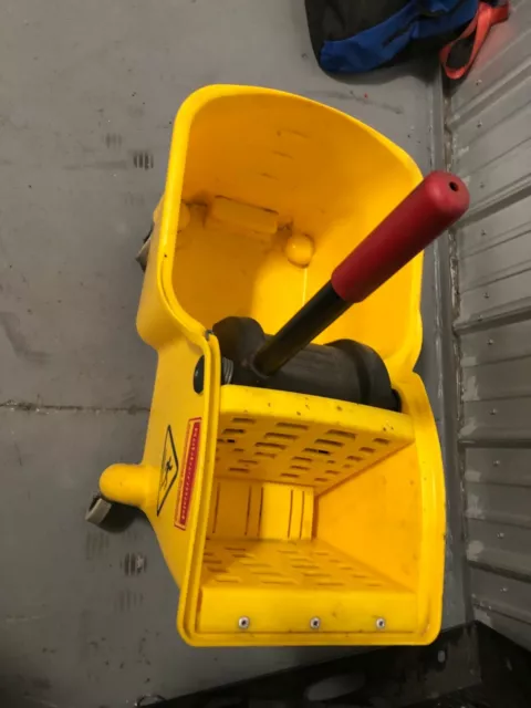 Rubbermaid Commercial, Mop Bucket and Mop; Yellow; Barely Used