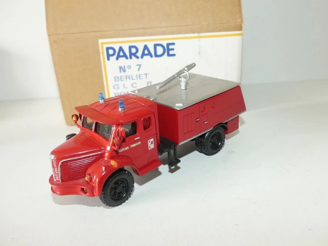 Camion Berliet GLC 8 Pompier Parade Momaco 1/50