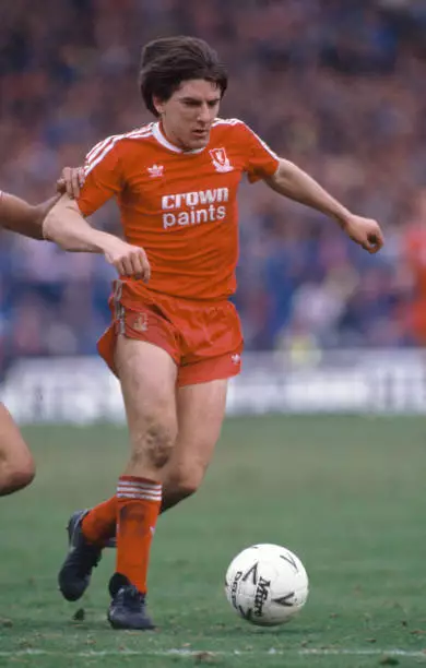 Peter Beardsley of Liverpool in action, circa 1988. - Old Photo