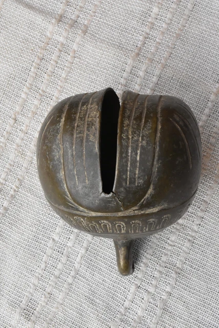 Large Antique  Bronze Cattle - Elephant Burmese Bell Good Sound And Patina 3