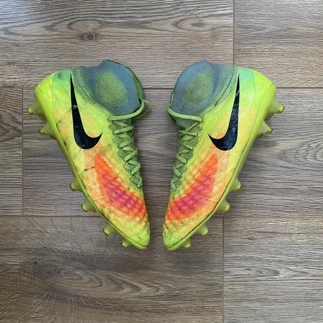Nike outlet magistas obra