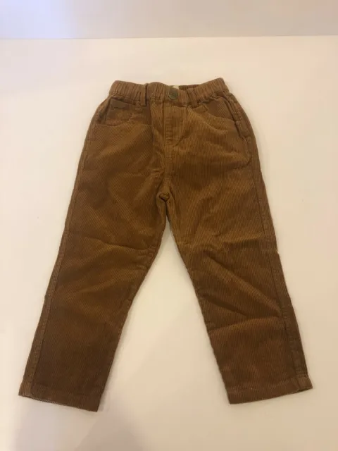 Bonnet a Pompon Brown Cord Trousers Size 3 Years