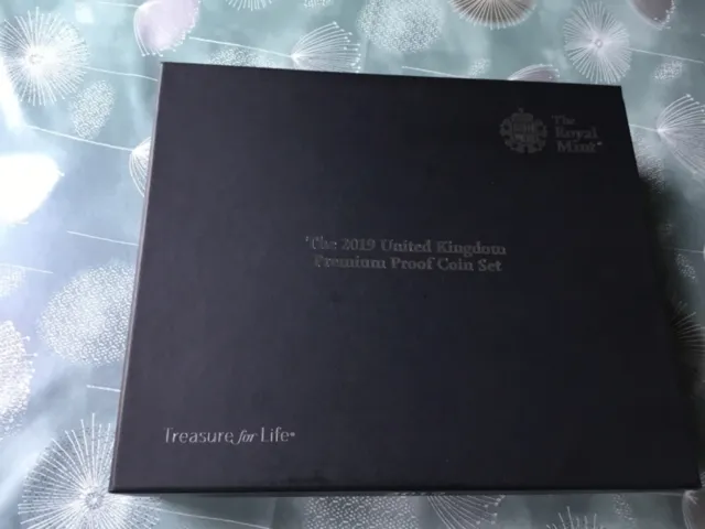 2019 Royal Mint Premium Proof Coin Set. Empty Case With Capsules. NO COINS.