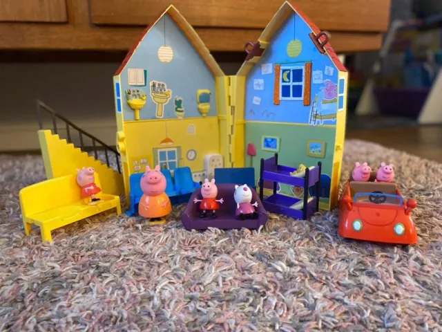 Peppa Pig House And Toys Bundle