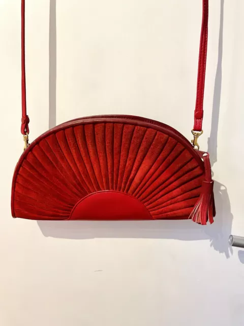 Vintage Brio! Red Clutch or Crossbody Fan Bag