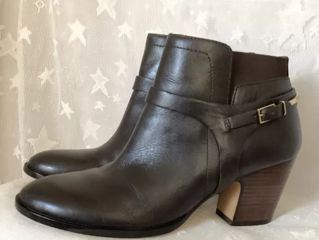 Ivanka Trump “Tasse” Size 9.5 Brown Leather Ankle Boots Booties