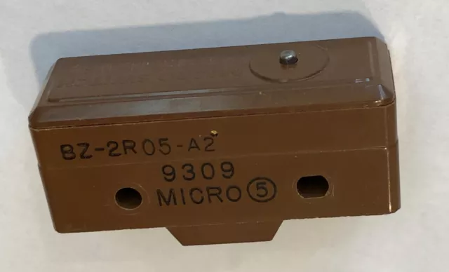 BZ-2R05-A2 MIcroSwitch Heavy Duty Premium Dust-proof Splash Resistant 15 A SPDT