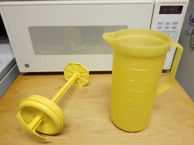 VTG FEDERAL HOUSEWARES Yellow Plastic Pitcher Mixing Plunger Press 2 Quarts  USA $15.00 - PicClick